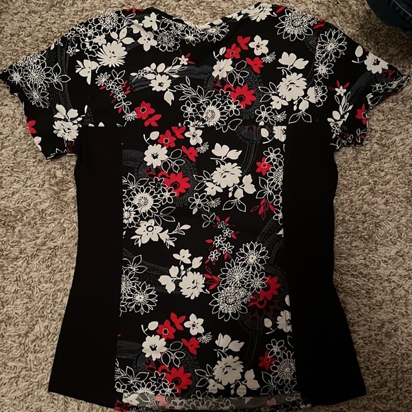 Scrub top - Picture 2 of 2